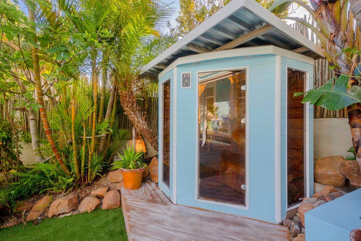 The infrared sauna cabin in the garden